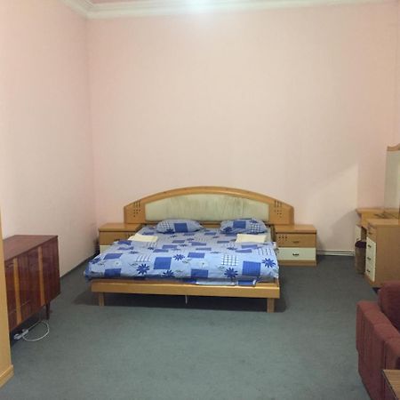 Noy Hostel Erivan Dış mekan fotoğraf