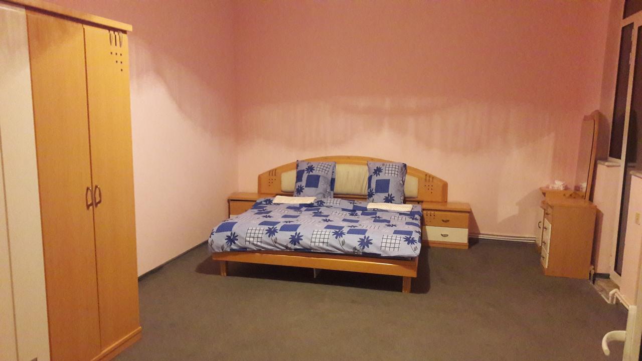 Noy Hostel Erivan Dış mekan fotoğraf