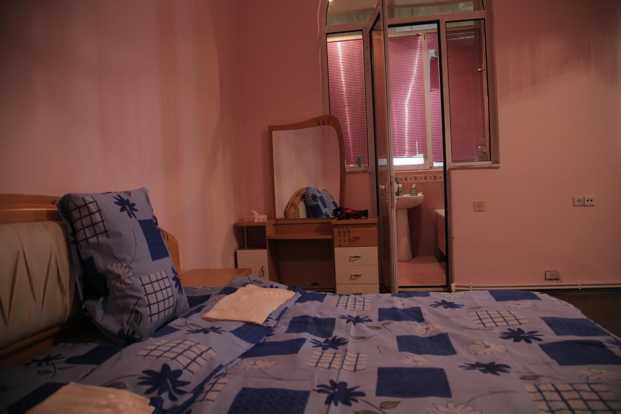 Noy Hostel Erivan Dış mekan fotoğraf