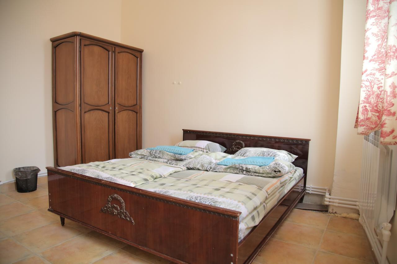 Noy Hostel Erivan Dış mekan fotoğraf