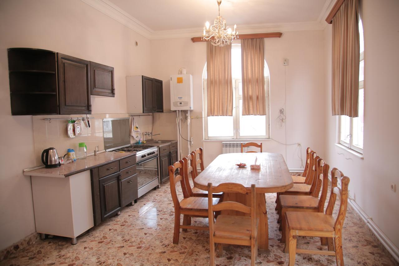 Noy Hostel Erivan Dış mekan fotoğraf